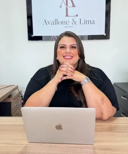 Gabriela Zacarias – Consultora Comercial
