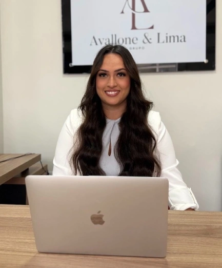Kelly Lisboa - Atendimento Pós-Venda Jurídico e Administrativo