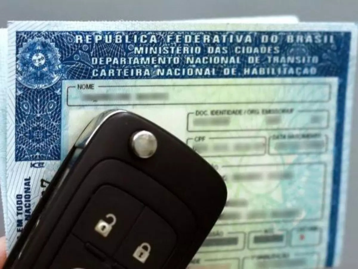 Saiba por que centenas de motoristas perderam o direito de dirigir nos últimos dias