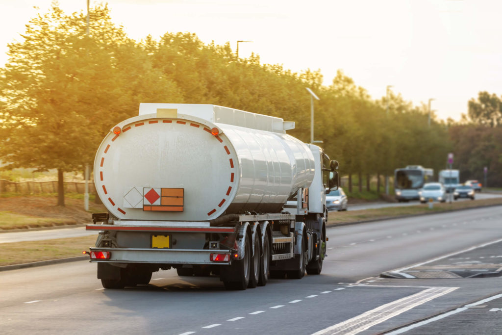 Leis de transporte de produtos e cargas perigosas